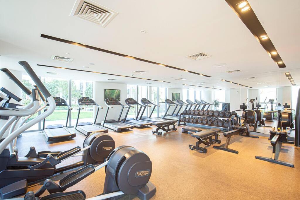 Magnificent Brand New Lux 3Br Burj & Fountain View Apartment ดูไบ ภายนอก รูปภาพ