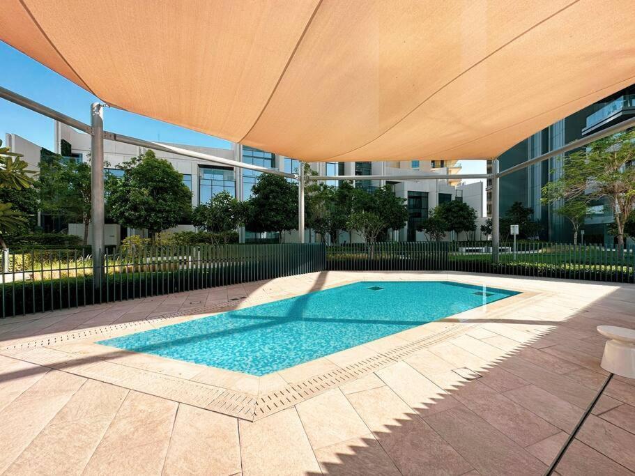Magnificent Brand New Lux 3Br Burj & Fountain View Apartment ดูไบ ภายนอก รูปภาพ